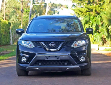 2015 NISSAN X-TRAIL