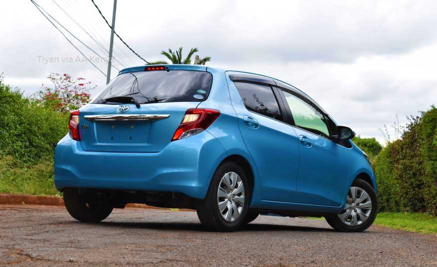 2015 TOYOTA VITZ