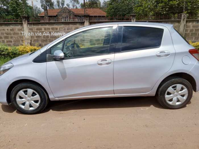 2012 TOYOTA VITZ