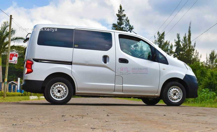 2015 MITSUBISHI DELICA