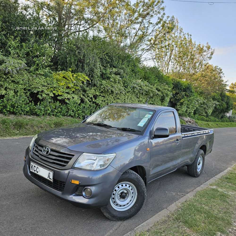 2014 TOYOTA HILUX