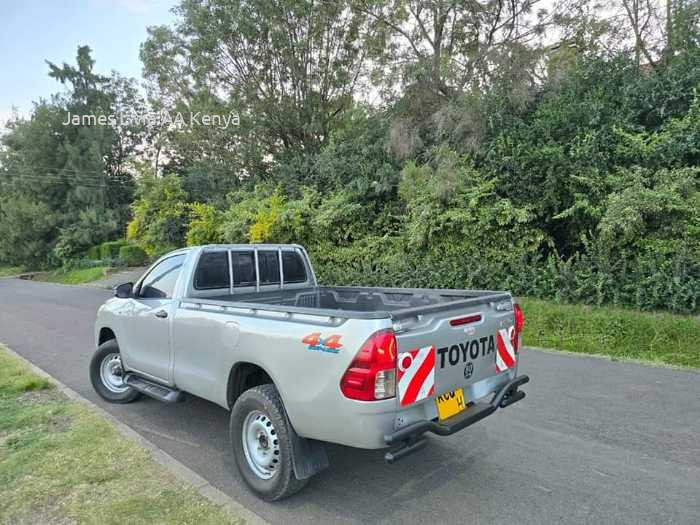 2018 TOYOTA HILUX