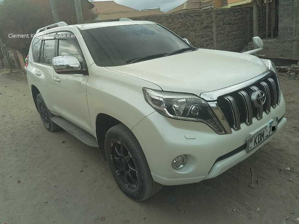 2015 TOYOTA LANDCRUISER