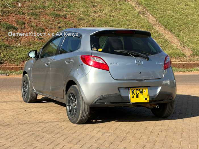 2012 MAZDA DEMIO