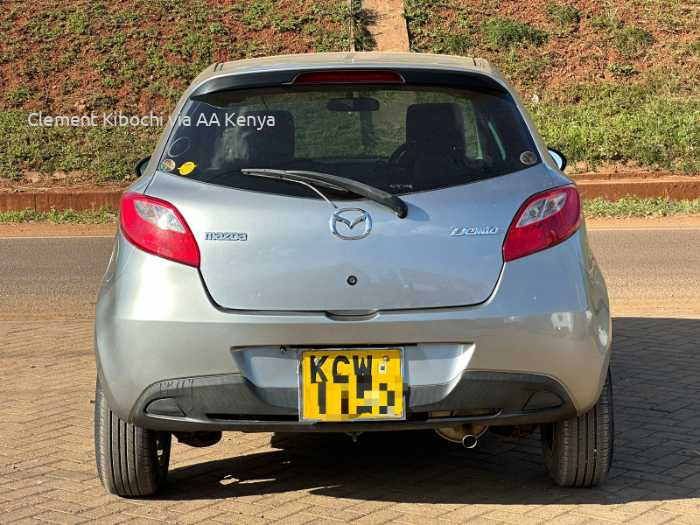 2012 MAZDA DEMIO