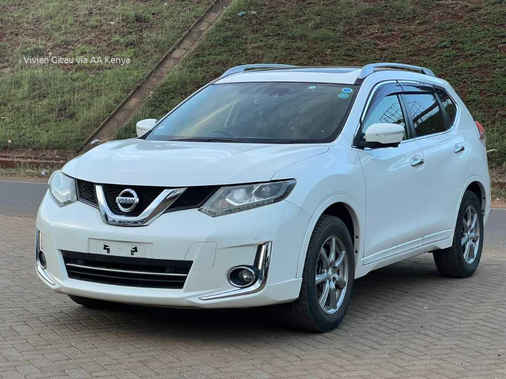 2016 NISSAN X-TRAIL