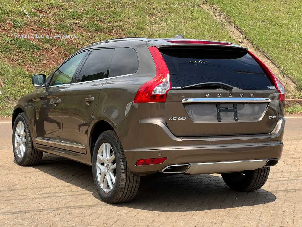 2016 VOLVO XC60