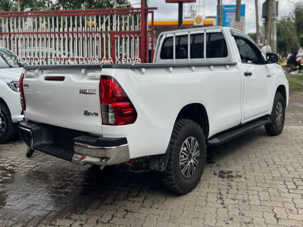 2016 TOYOTA HILUX