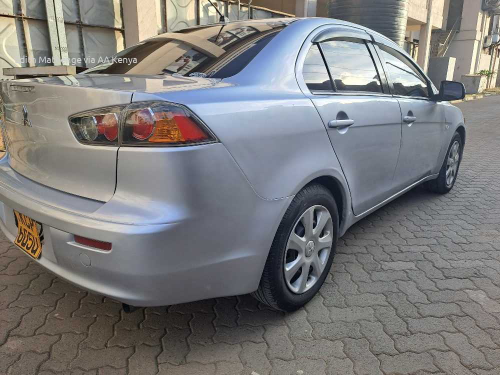 2011 MITSUBISHI GALANT