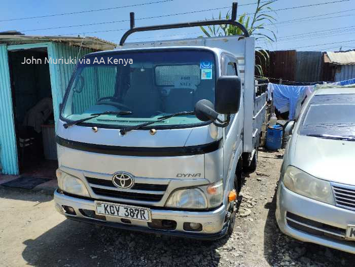 2012 TOYOTA DYNA