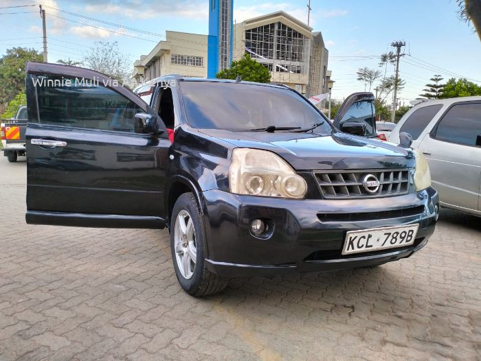 2009 NISSAN X-TRAIL