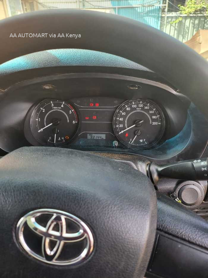 2022 TOYOTA HILUX