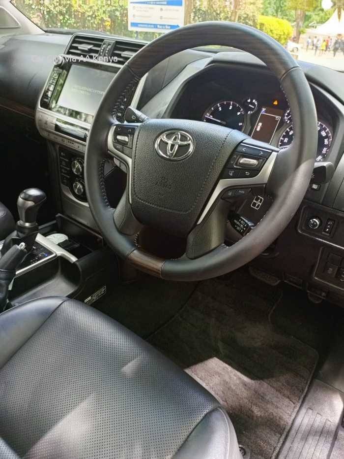 2018 TOYOTA LANDCRUISER