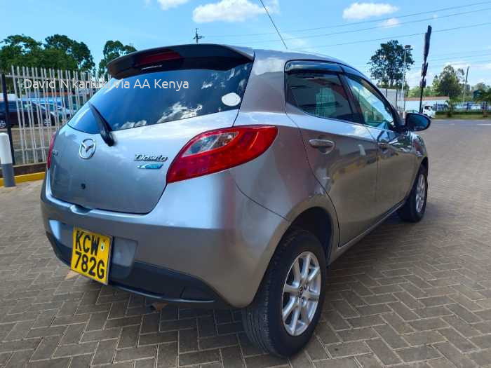 2012 MAZDA DEMIO