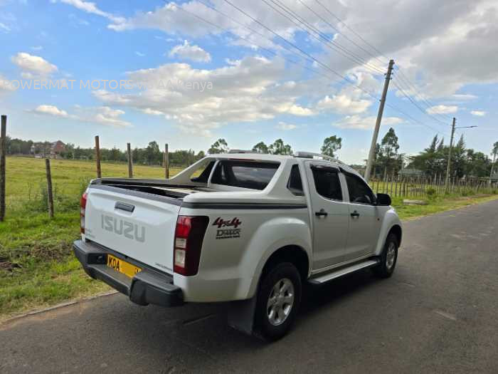 2021 ISUZU D-MAX