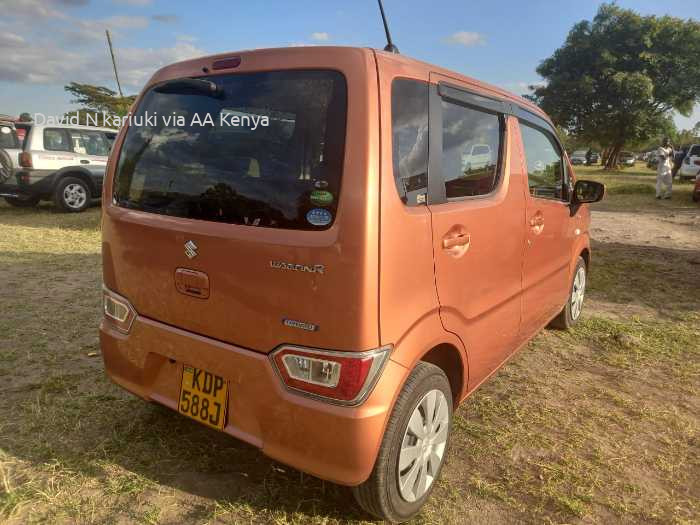 2017 SUZUKI WAGON R