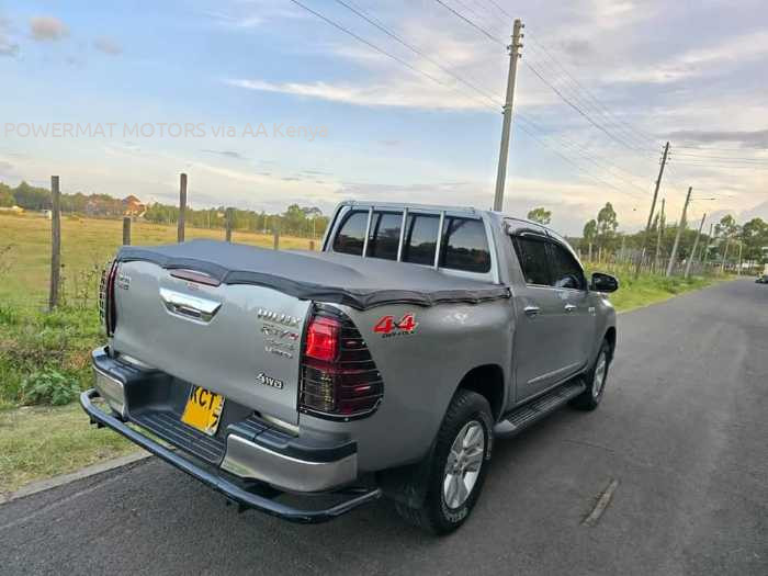 2018 TOYOTA HILUX