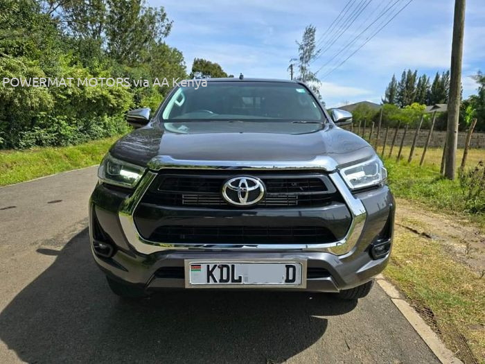 2019 TOYOTA HILUX