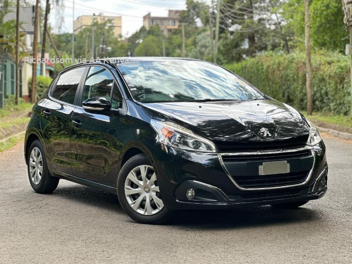 2017 PEUGEOT 208