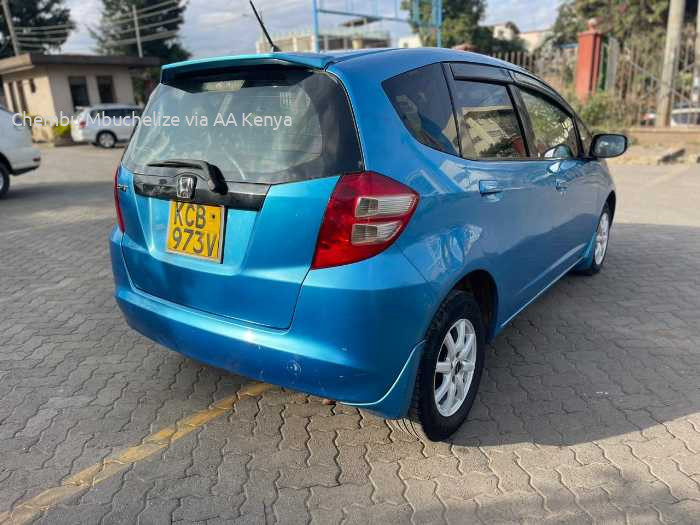 2006 HONDA FIT