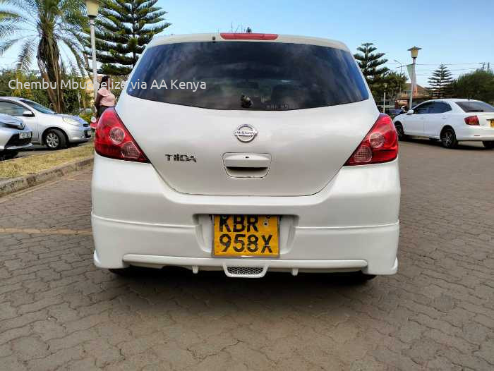 2006 NISSAN TIIDA