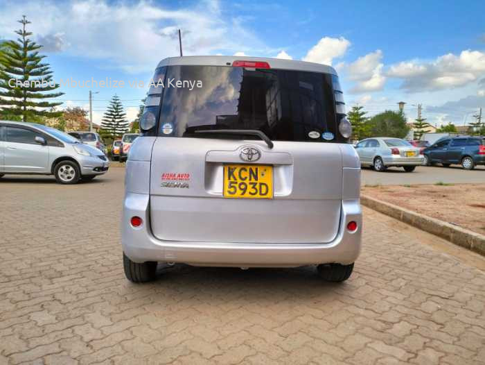 2010 TOYOTA SIENTA