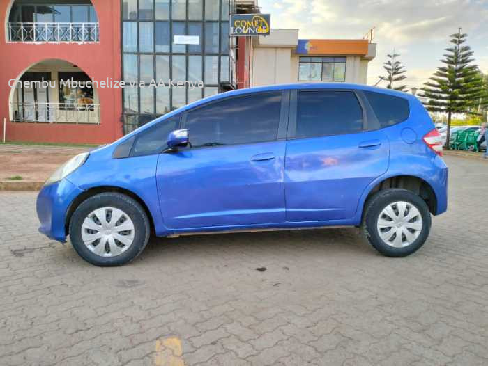 2011 HONDA FIT