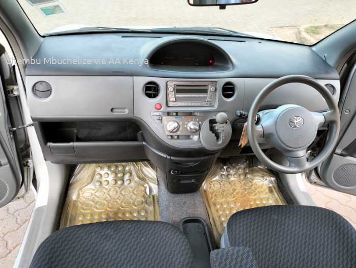 2010 TOYOTA SIENTA