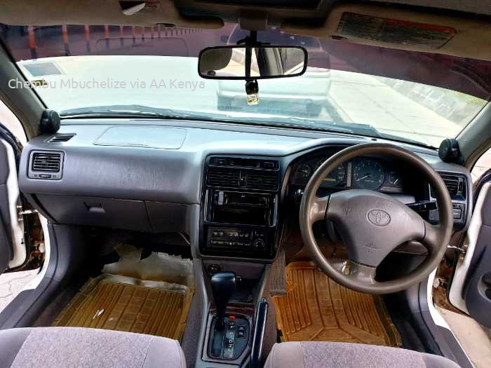 2002 TOYOTA PREMIO