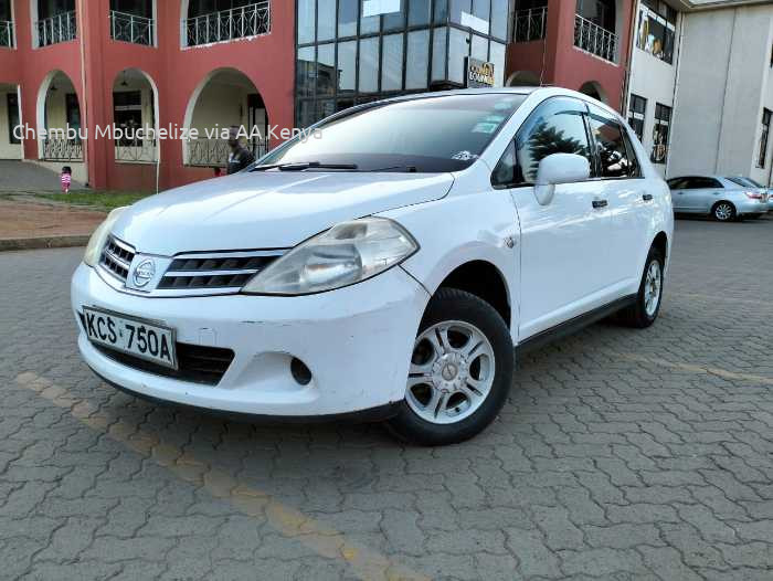 2011 NISSAN TIIDA