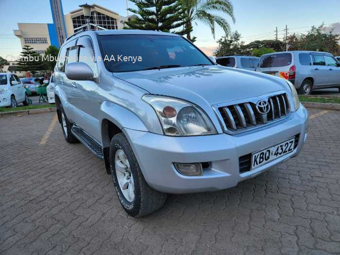 2005 TOYOTA LANDCRUISER