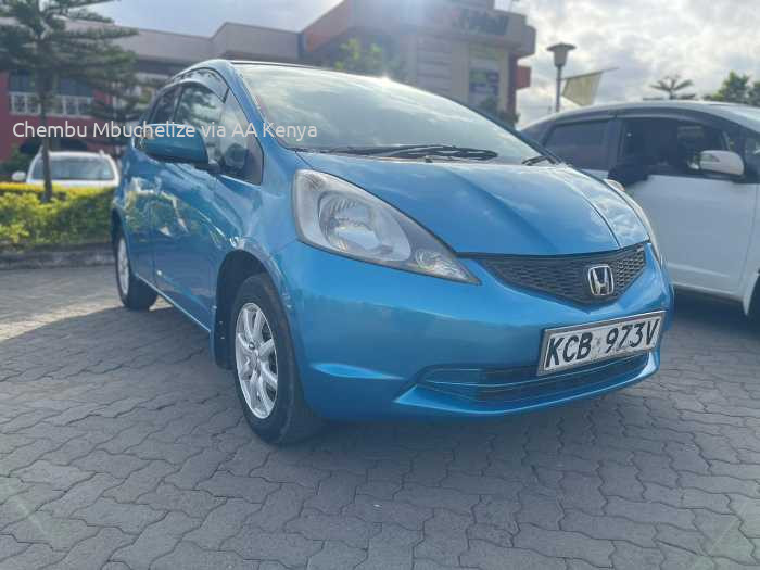 2006 HONDA FIT