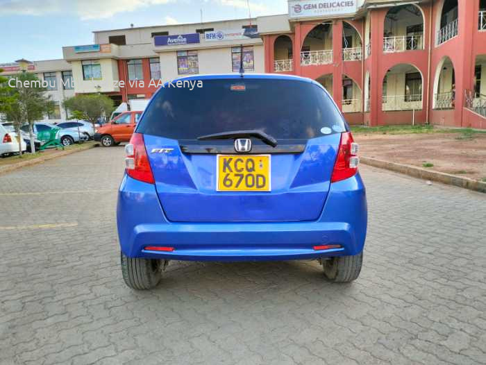 2011 HONDA FIT