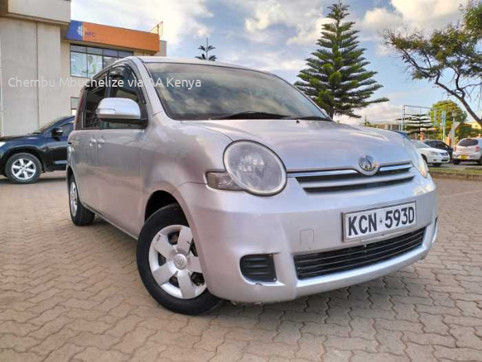 2010 TOYOTA SIENTA