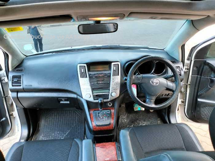 2005 TOYOTA HARRIER