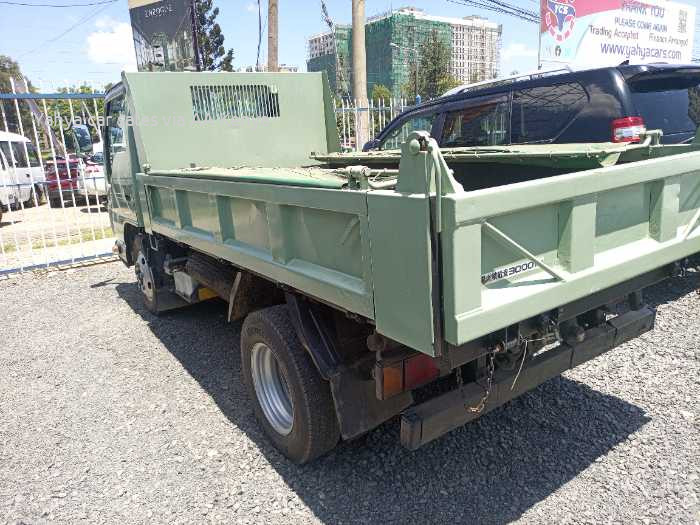 2017 ISUZU NKR