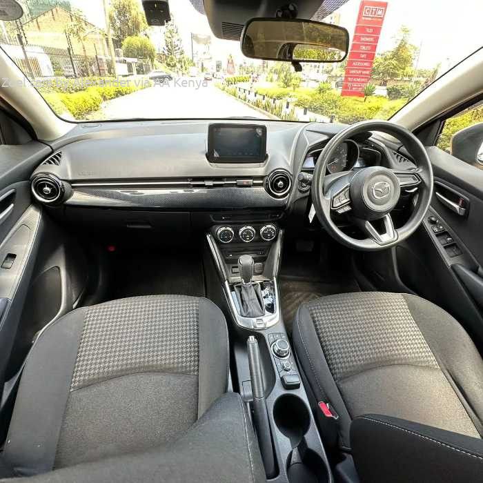 2017 MAZDA DEMIO