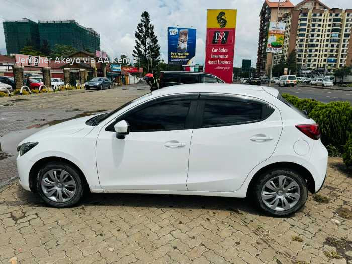 2016 MAZDA DEMIO