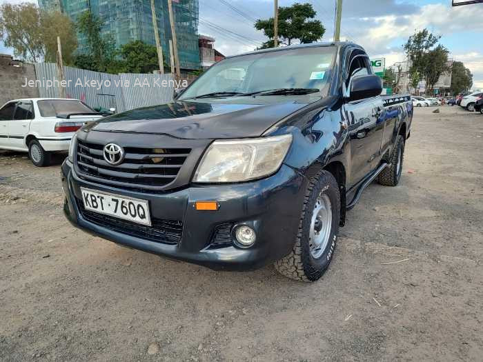 2012 TOYOTA HILUX