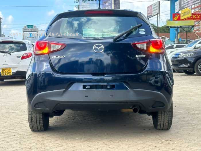 2016 MAZDA AXELA