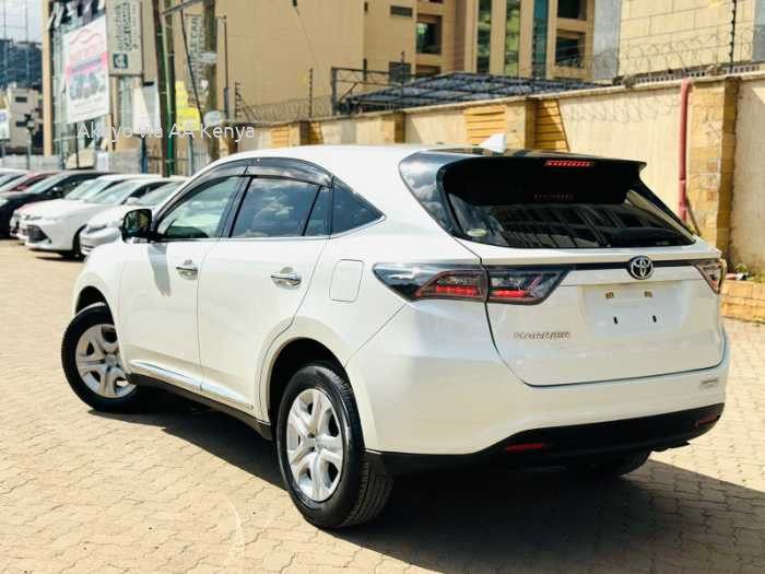 2016 TOYOTA HARRIER