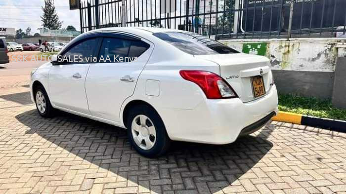 2015 NISSAN TIIDA