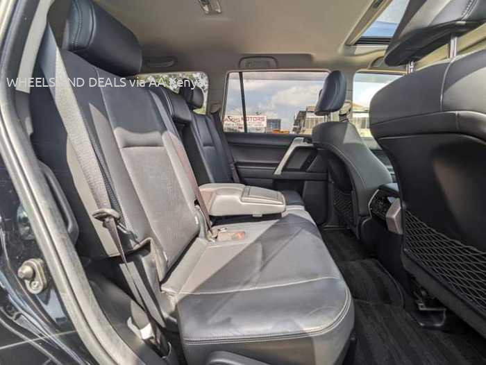 2019 TOYOTA LANDCRUISER