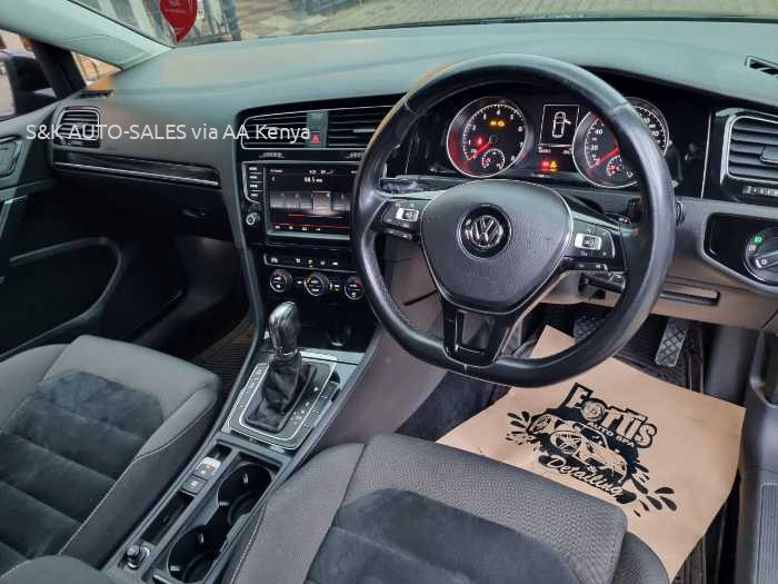 2015 VOLKSWAGEN GOLF