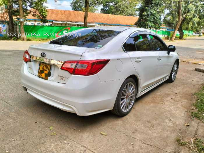 2016 SUBARU LEGACY