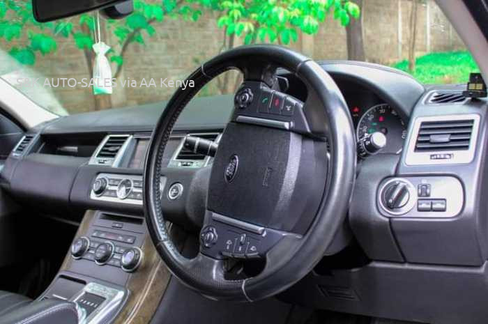 2012 TOYOTA CROWN