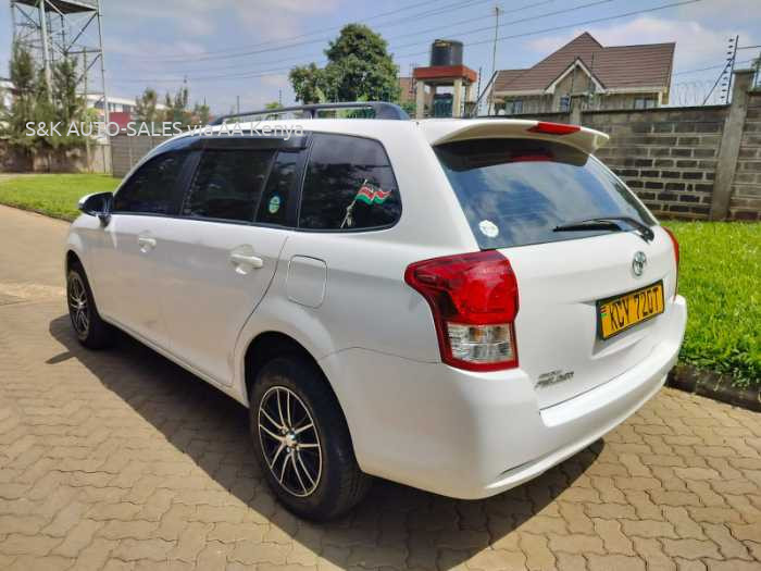 2013 TOYOTA FIELDER