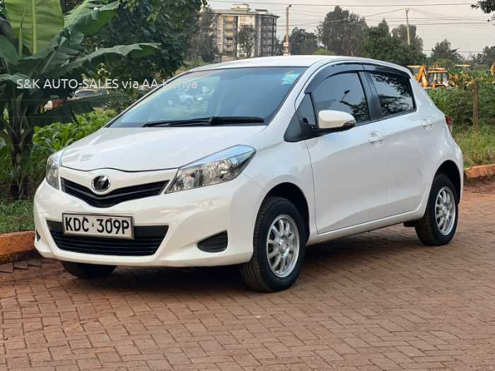 2014 TOYOTA VITZ