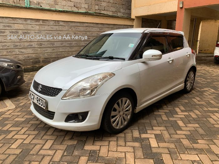 2012 SUZUKI SWIFT