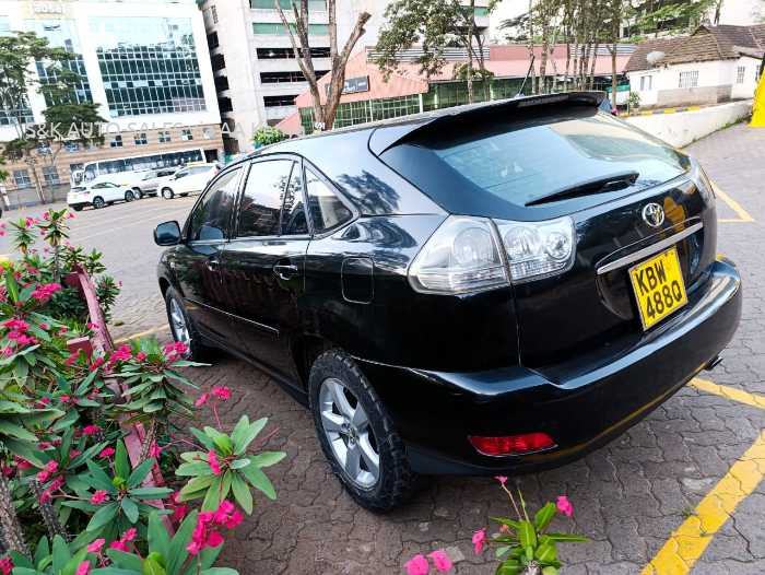 2006 TOYOTA HARRIER